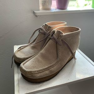 Clarks Wallabees